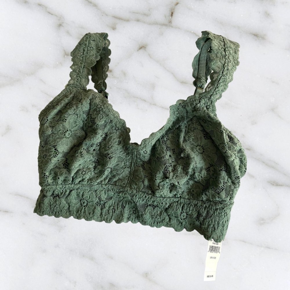 ✨HP✨NWT Aerie Olive Green Softest Lace Bralette